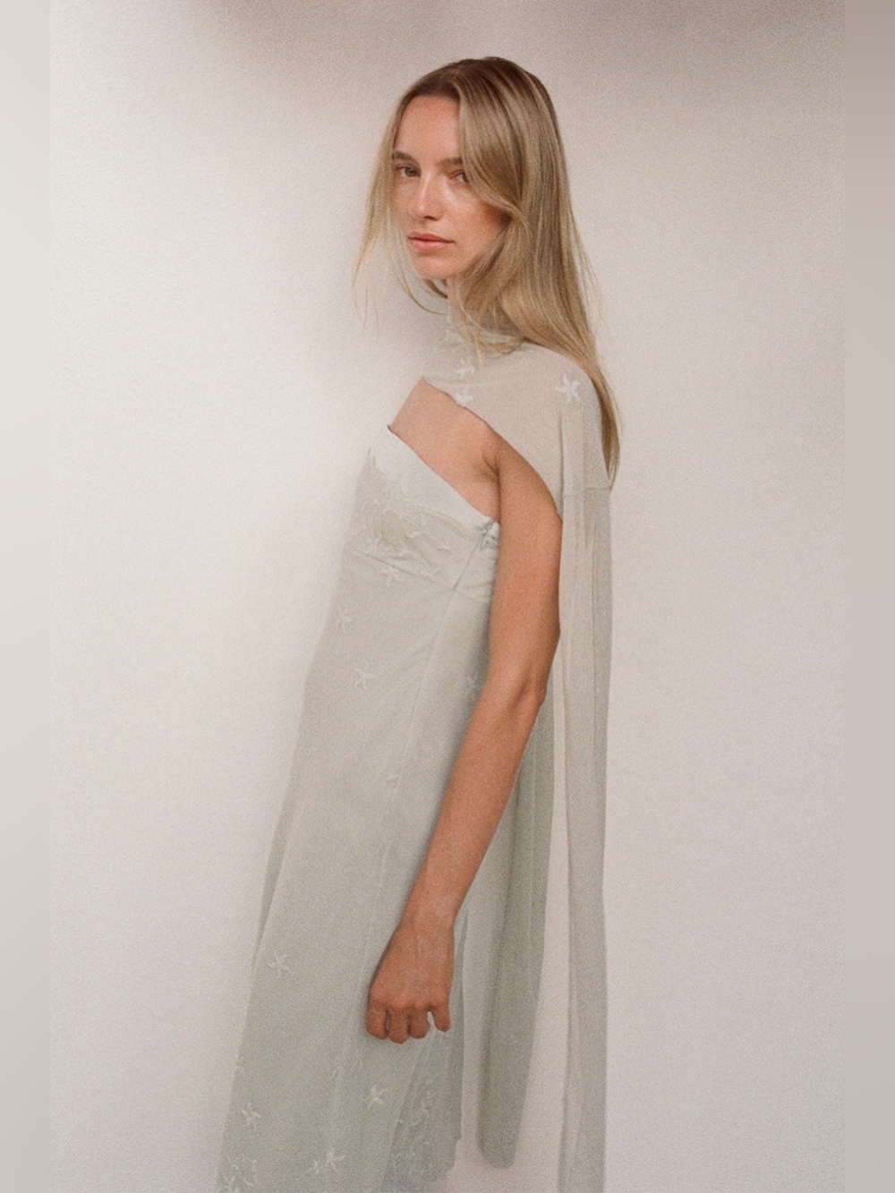 Posse Cove Strapless Dress - Picture 2 of 9
